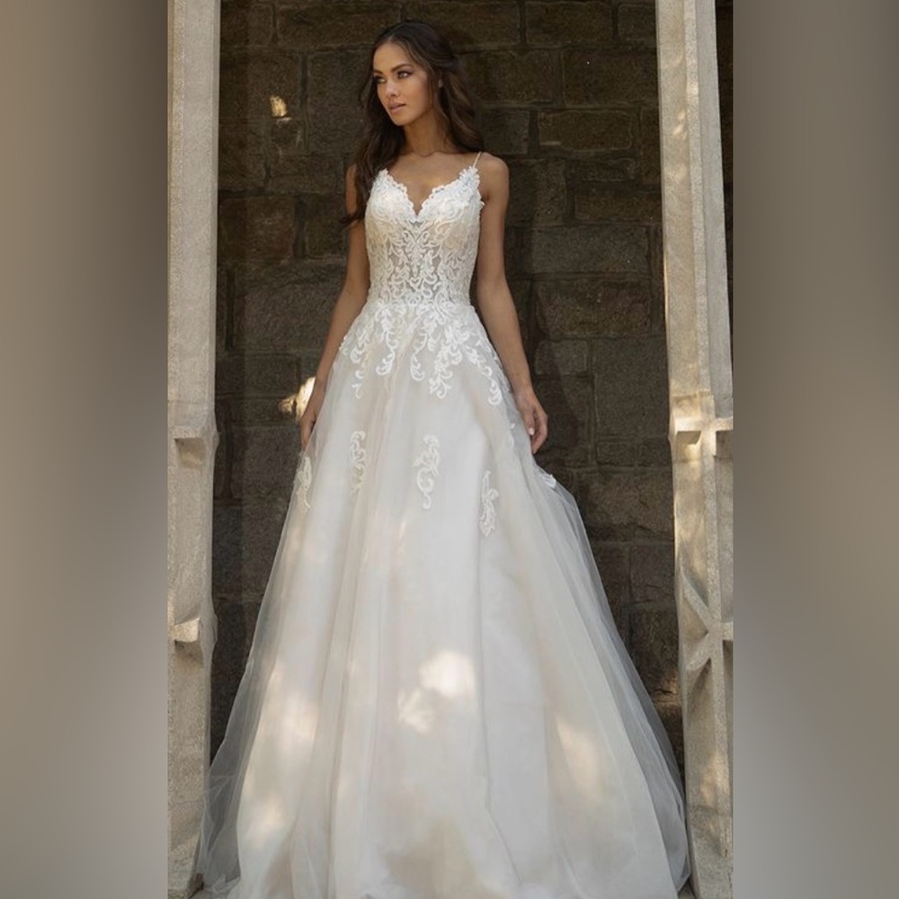 🚨 LAST CALL BRIDAL SALE! LISTINGS WILL BE DELETED MAY 3rd. MOVING TO NEW WEBSITE